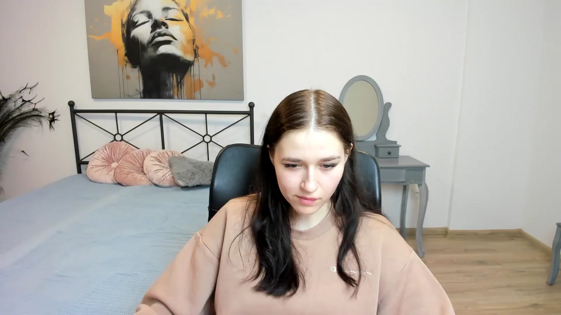 Gallery image thumbnail from SsweetPeaches's myfreecams stream on, 02/11/2024, 22:59 image 15 of 20