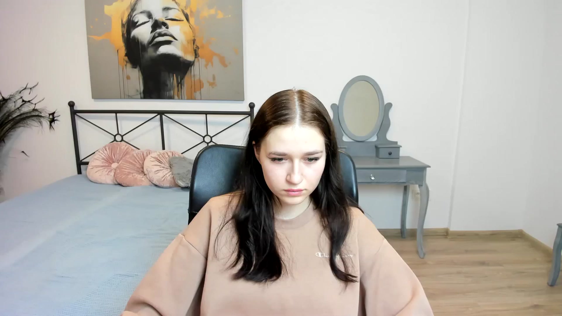 Gallery image thumbnail from SsweetPeaches's myfreecams stream on, 02/11/2024, 22:59 image 1 of 20