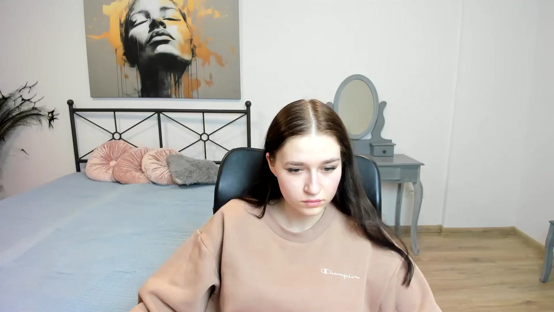 Gallery image thumbnail from SsweetPeaches's myfreecams stream on, 02/12/2024, 24:18 image 19 of 20