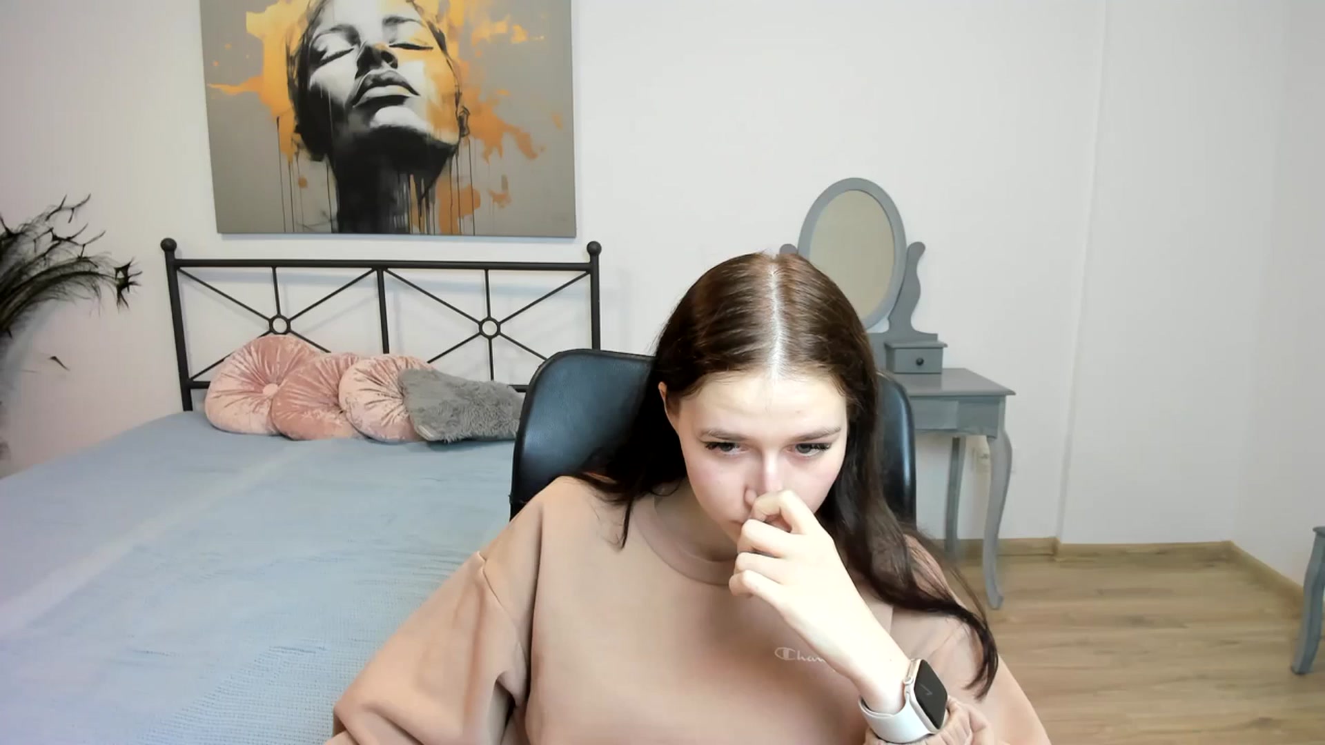 Gallery image thumbnail from SsweetPeaches's myfreecams stream on, 02/12/2024, 24:18 image 20 of 20