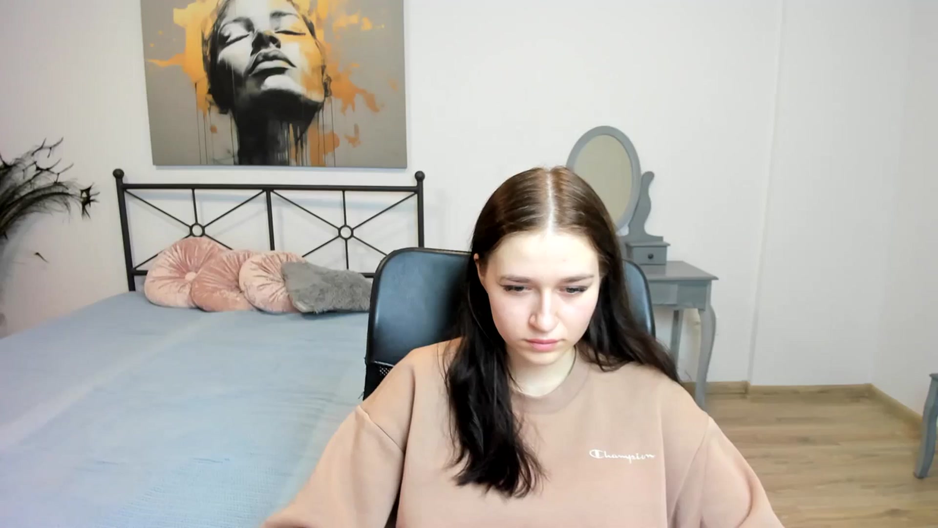 Gallery image thumbnail from SsweetPeaches's myfreecams stream on, 02/12/2024, 24:18 image 7 of 20
