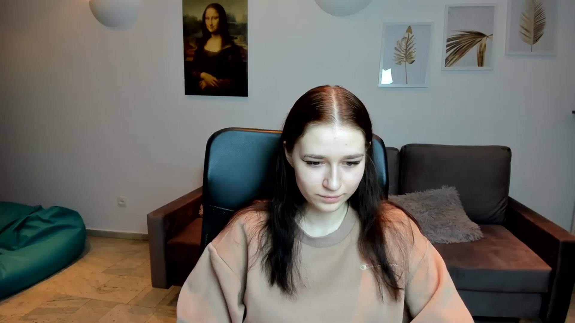 Gallery image thumbnail from SsweetPeaches's myfreecams stream on, 02/15/2024, 22:50 image 19 of 20