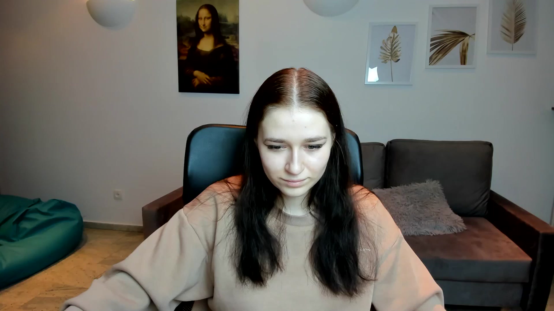 Gallery image thumbnail from SsweetPeaches's myfreecams stream on, 02/16/2024, 24:03 image 11 of 20