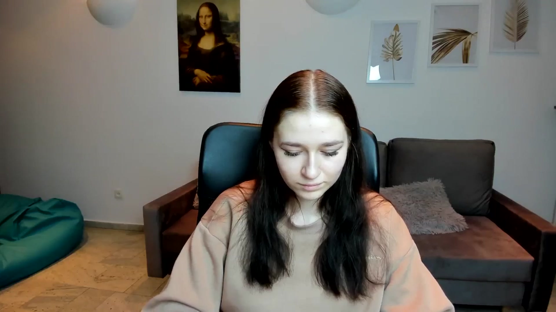 Gallery image thumbnail from SsweetPeaches's myfreecams stream on, 02/16/2024, 24:03 image 15 of 20