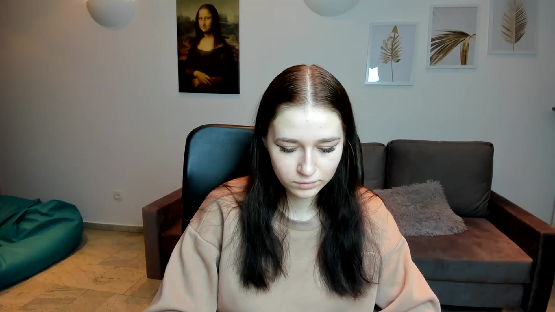 Gallery image thumbnail from SsweetPeaches's myfreecams stream on, 02/16/2024, 24:03 image 9 of 20