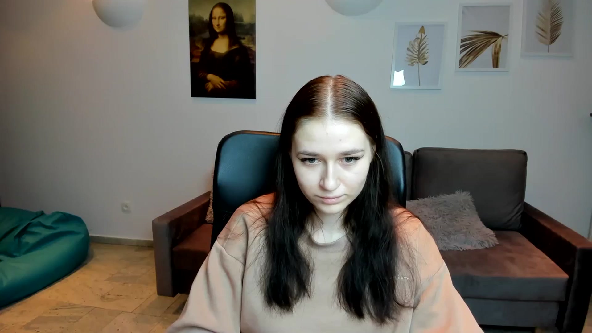Gallery image thumbnail from SsweetPeaches's myfreecams stream on, 02/16/2024, 24:03 image 16 of 20