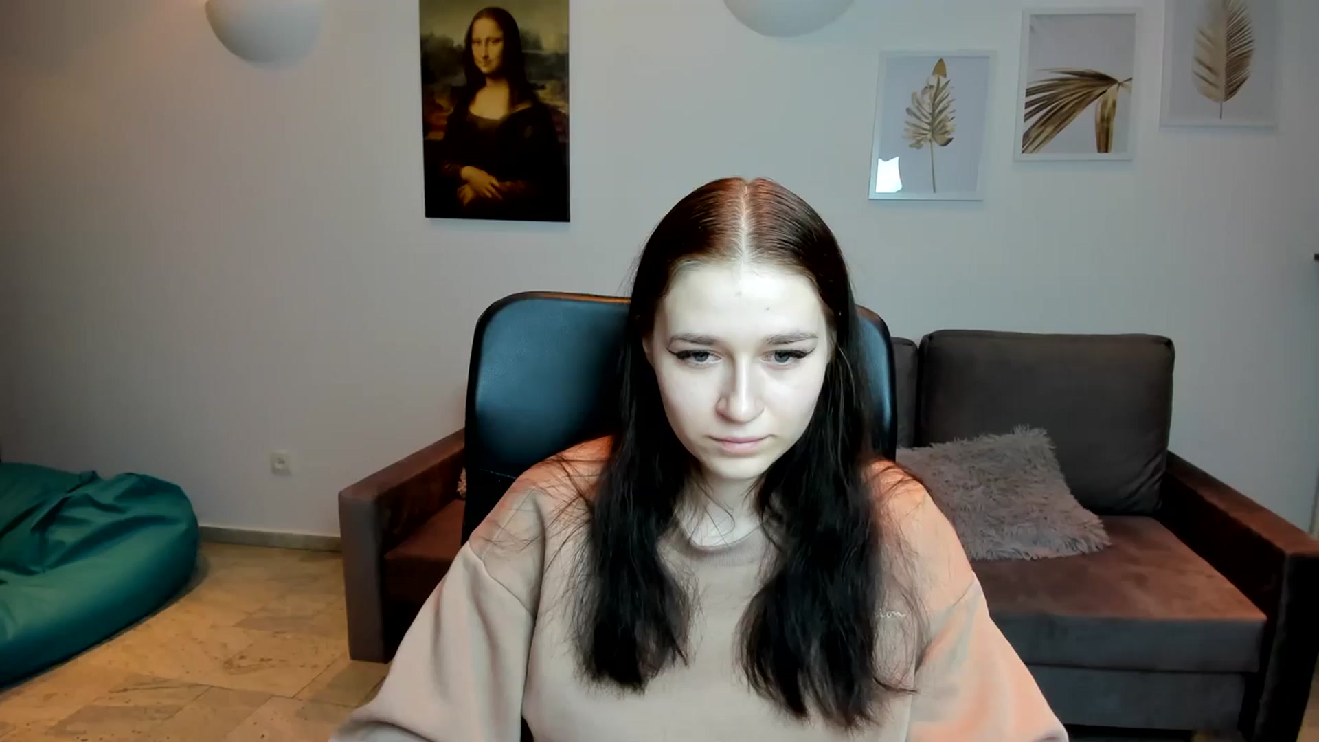 Gallery image thumbnail from SsweetPeaches's myfreecams stream on, 02/16/2024, 24:03 image 20 of 20