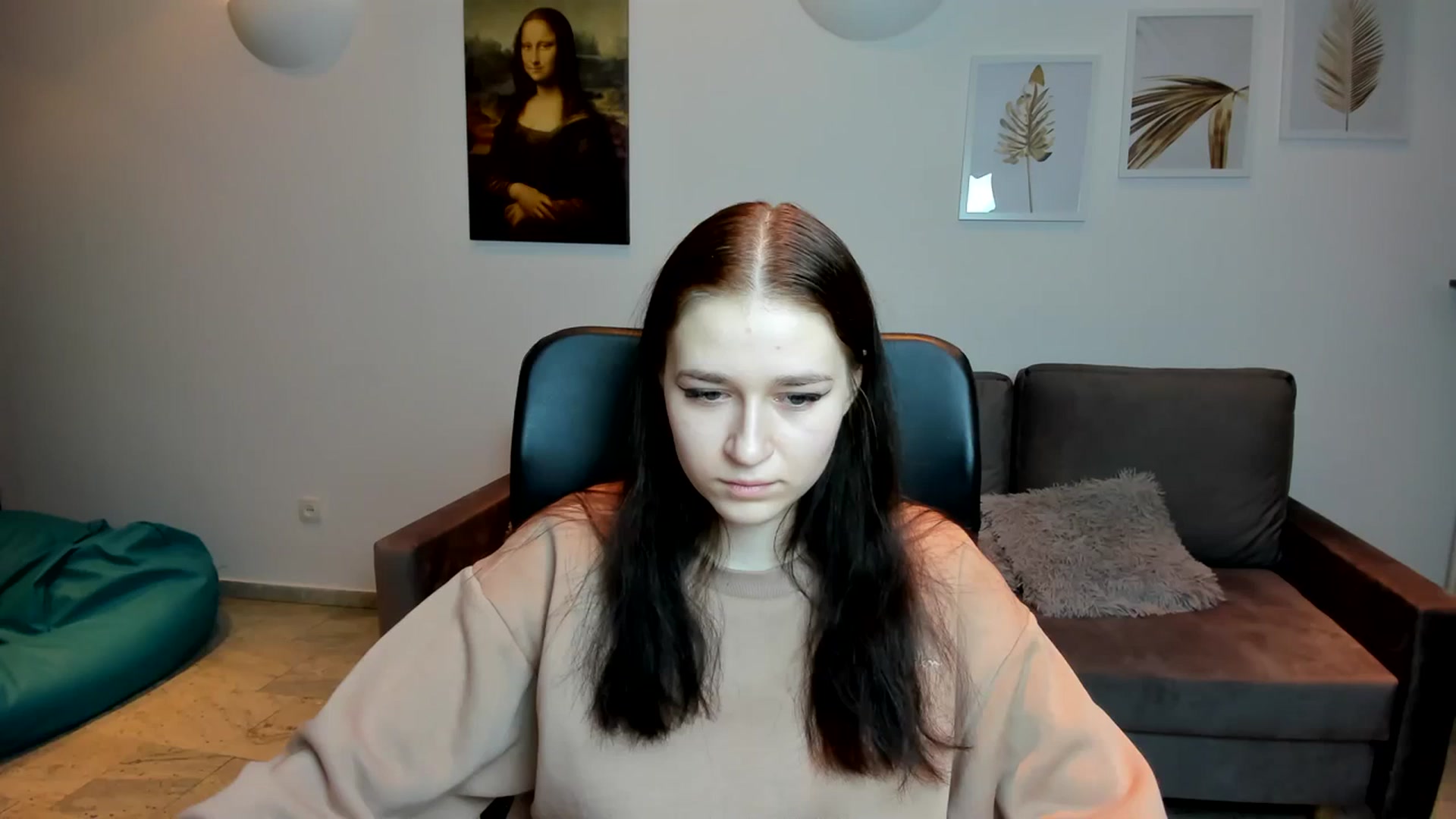 Gallery image thumbnail from SsweetPeaches's myfreecams stream on, 02/16/2024, 24:03 image 1 of 20