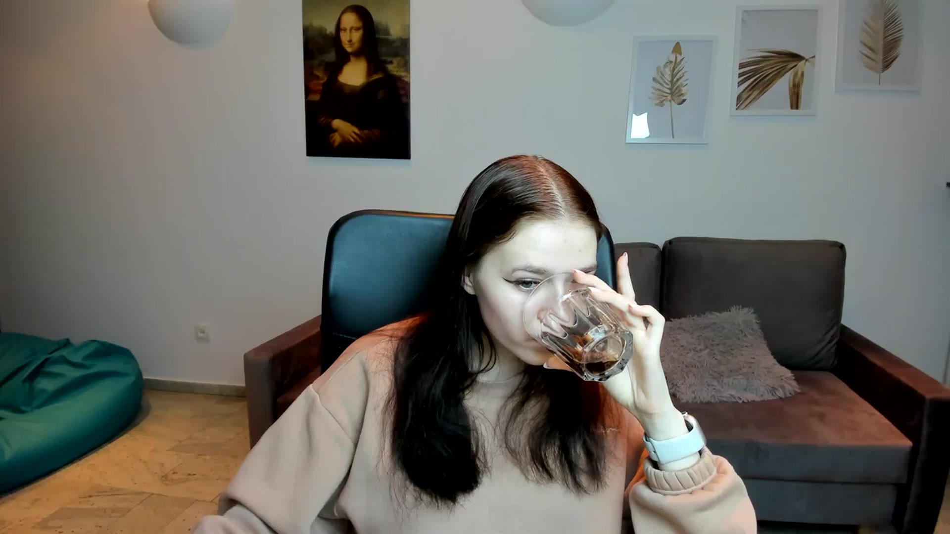 Gallery image thumbnail from SsweetPeaches's myfreecams stream on, 02/16/2024, 01:40 image 4 of 20