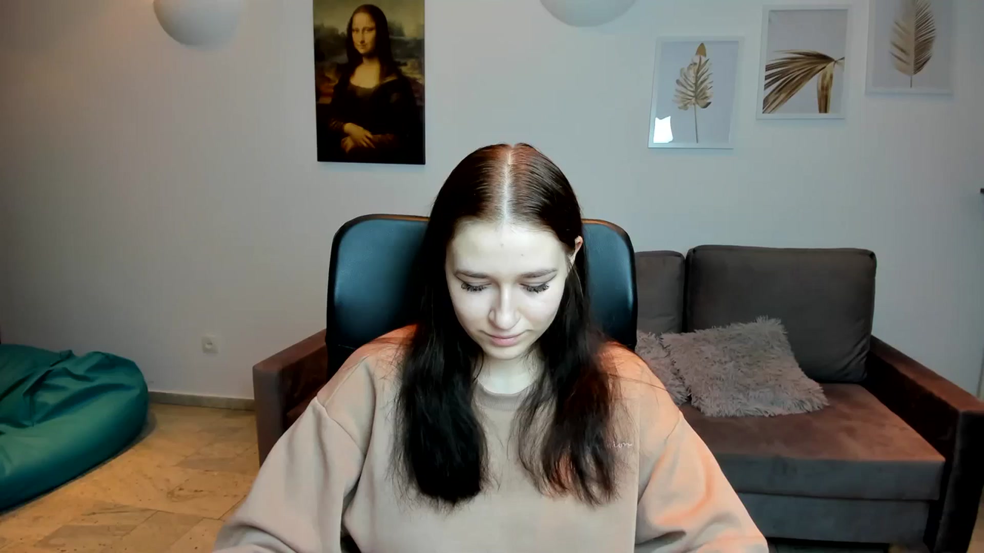 Gallery image thumbnail from SsweetPeaches's myfreecams stream on, 02/16/2024, 01:40 image 1 of 20