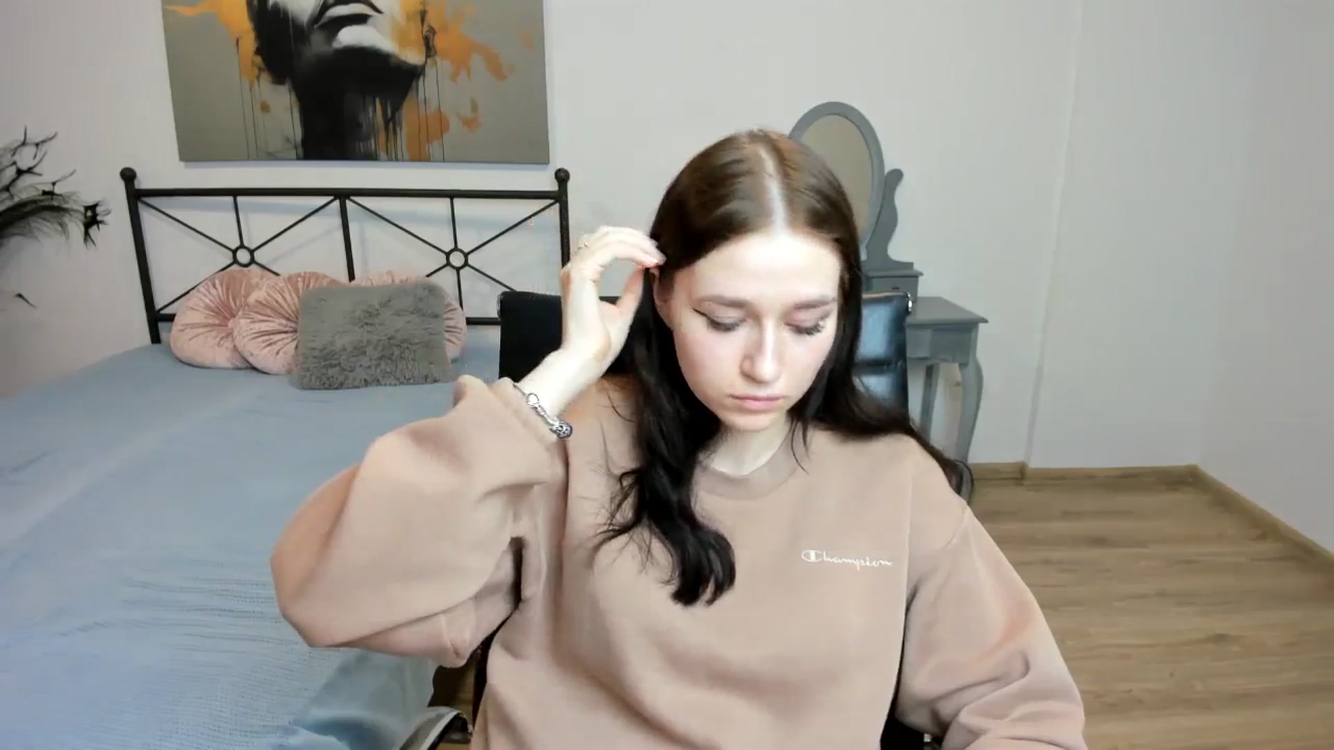Gallery image thumbnail from SsweetPeaches's myfreecams stream on, 02/20/2024, 02:09 image 17 of 20