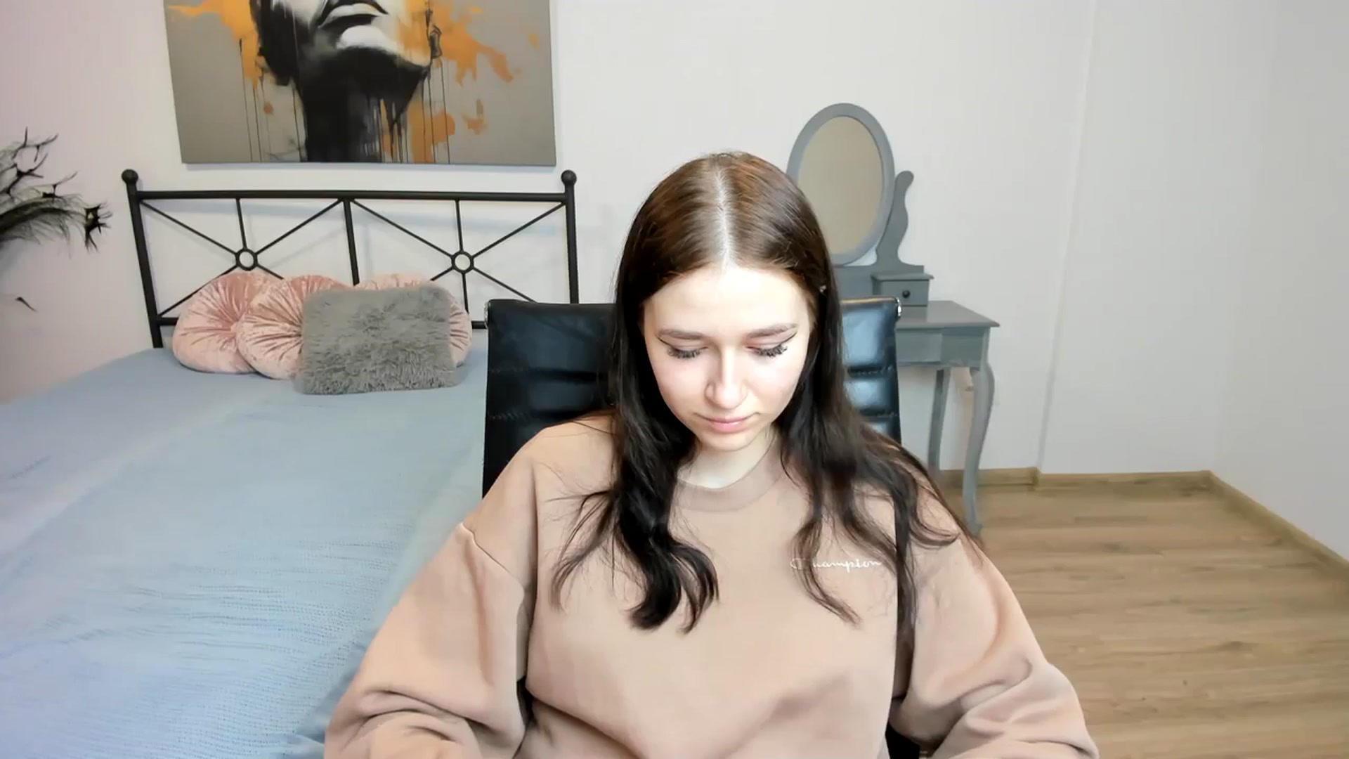 Gallery image thumbnail from SsweetPeaches's myfreecams stream on, 02/20/2024, 02:09 image 4 of 20