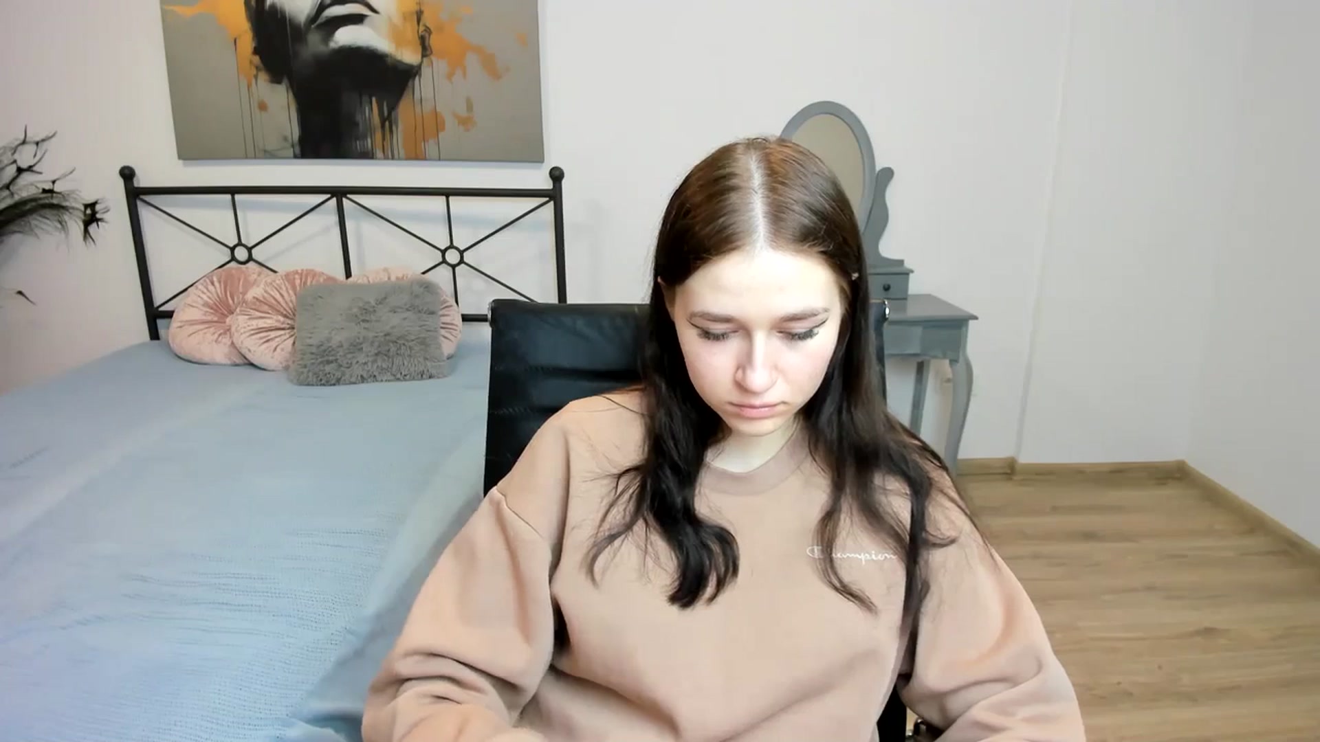 Gallery image thumbnail from SsweetPeaches's myfreecams stream on, 02/20/2024, 02:09 image 10 of 20