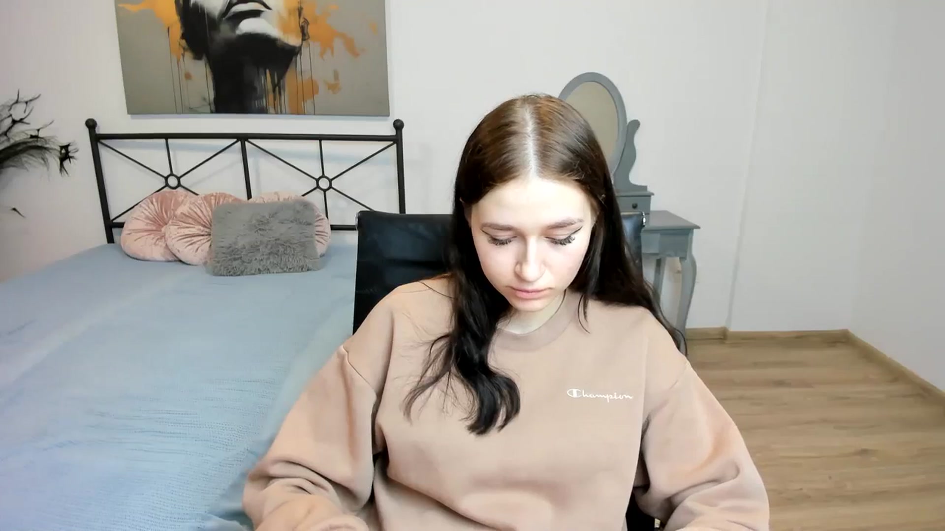 Gallery image thumbnail from SsweetPeaches's myfreecams stream on, 02/20/2024, 02:09 image 16 of 20
