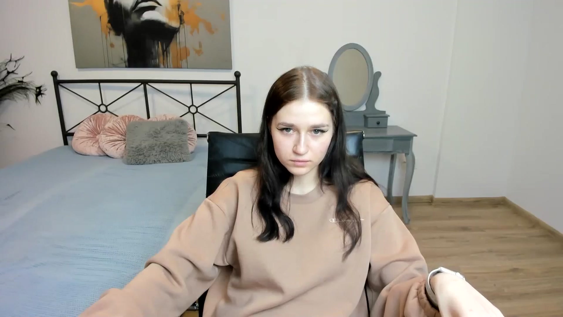 Gallery image thumbnail from SsweetPeaches's myfreecams stream on, 02/20/2024, 02:26 image 9 of 20