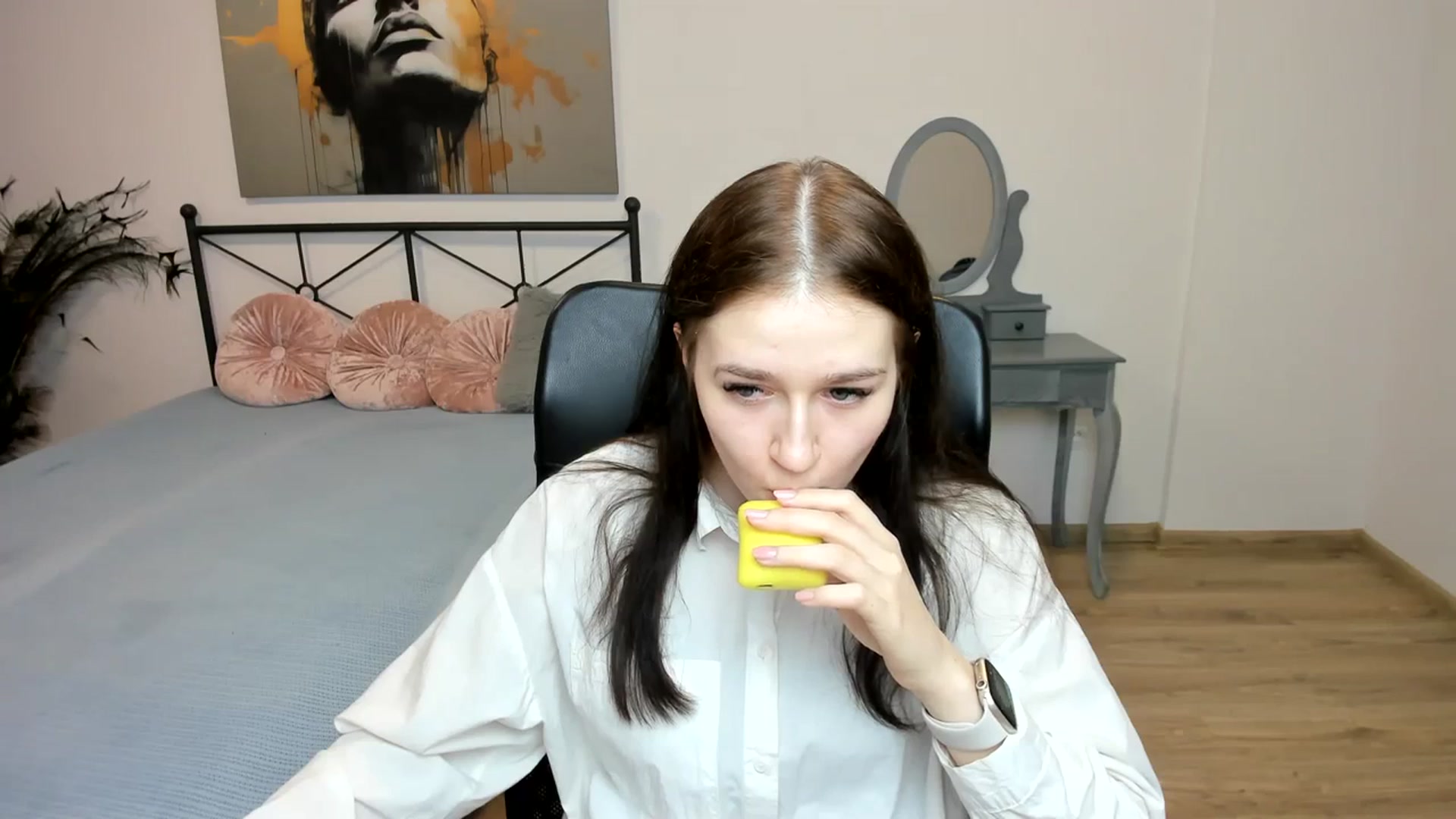 Gallery image thumbnail from SsweetPeaches's myfreecams stream on, 02/26/2024, 23:33 image 20 of 20
