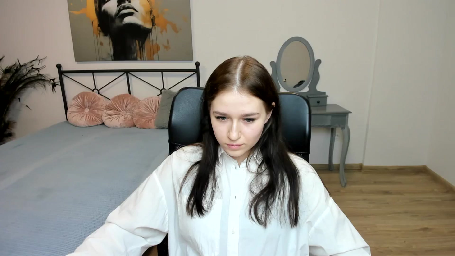 Gallery image thumbnail from SsweetPeaches's myfreecams stream on, 02/27/2024, 24:32 image 10 of 20