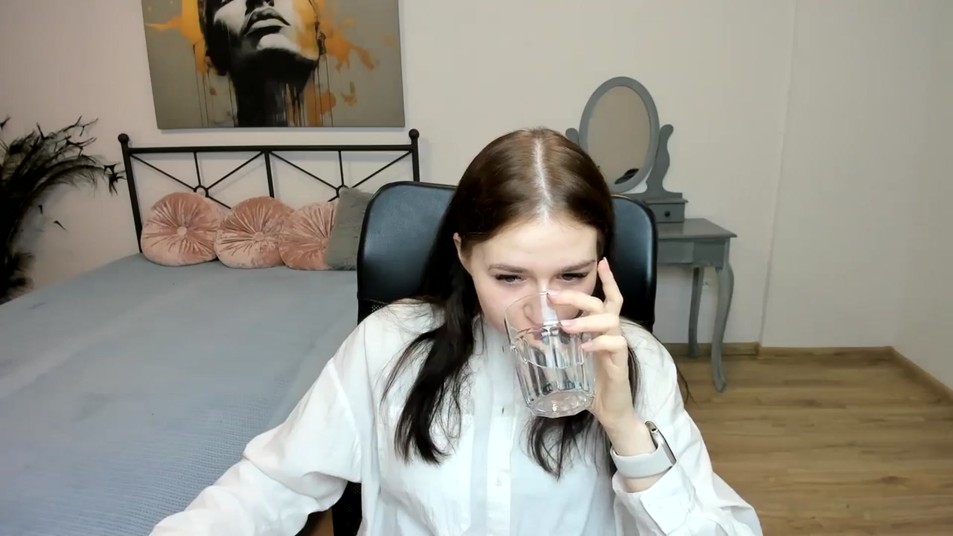 Gallery image thumbnail from SsweetPeaches's myfreecams stream on, 02/27/2024, 24:32 image 4 of 20