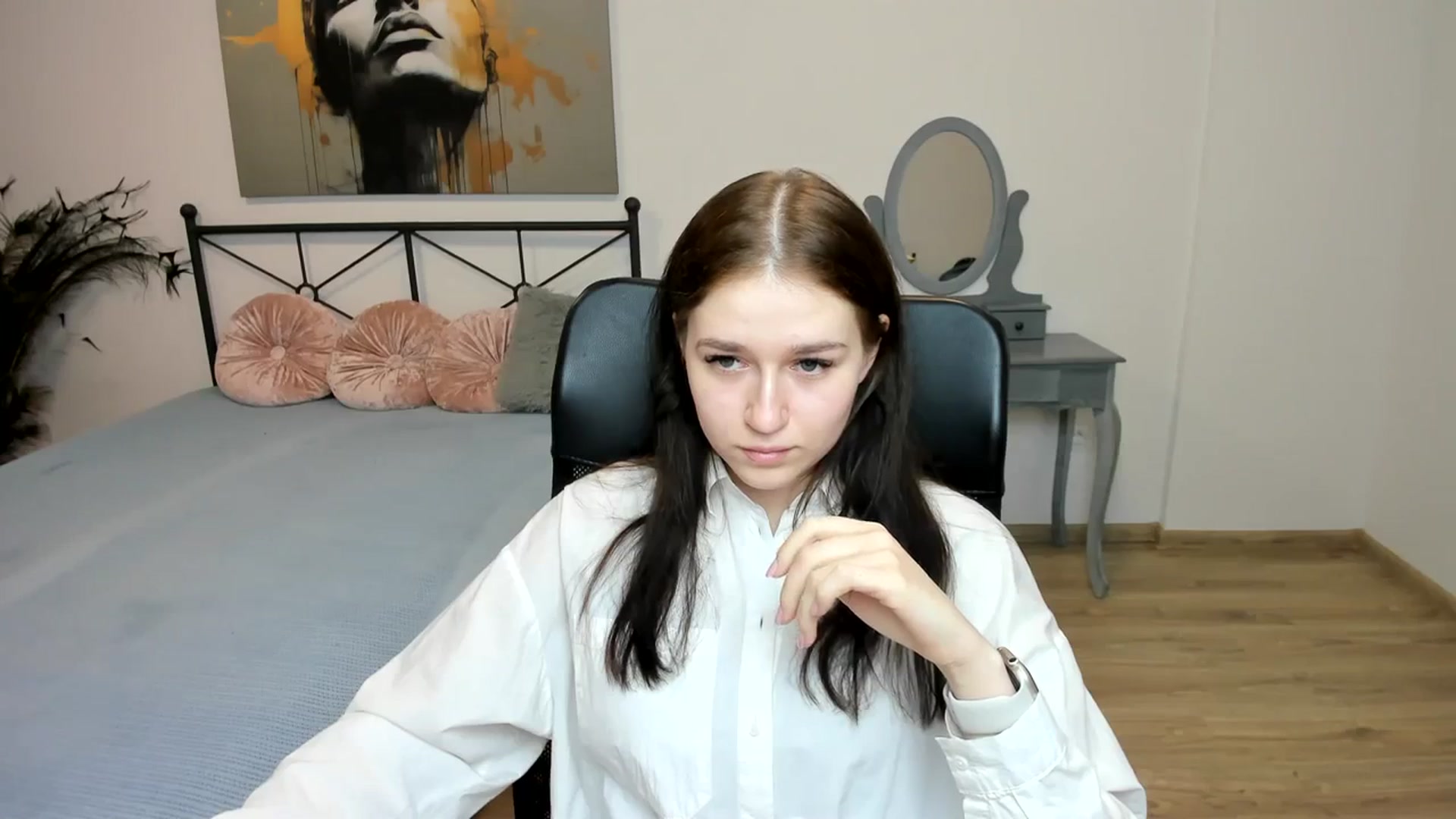 Gallery image thumbnail from SsweetPeaches's myfreecams stream on, 02/27/2024, 24:32 image 16 of 20