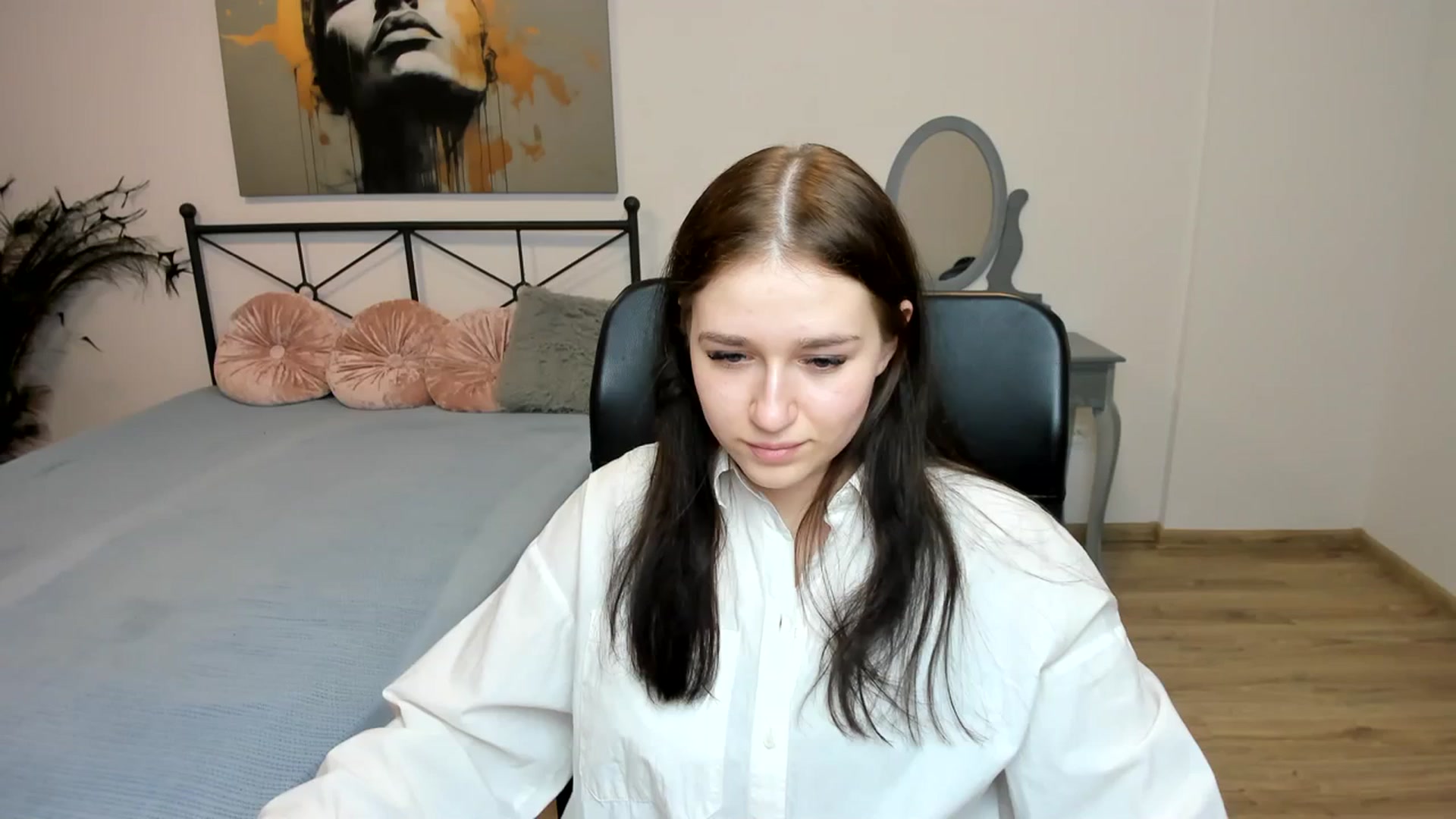 Gallery image thumbnail from SsweetPeaches's myfreecams stream on, 02/27/2024, 01:36 image 19 of 20