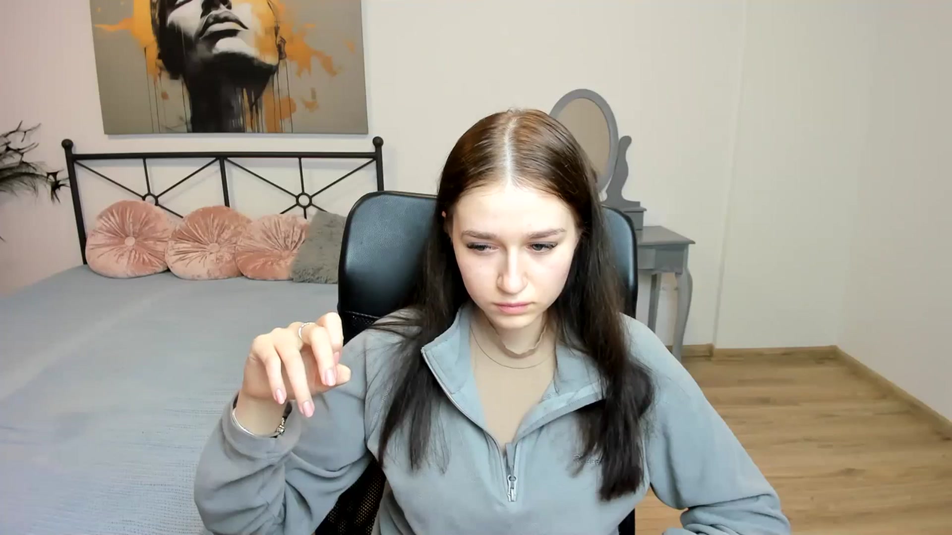 Gallery image thumbnail from SsweetPeaches's myfreecams stream on, 02/28/2024, 02:56 image 16 of 20
