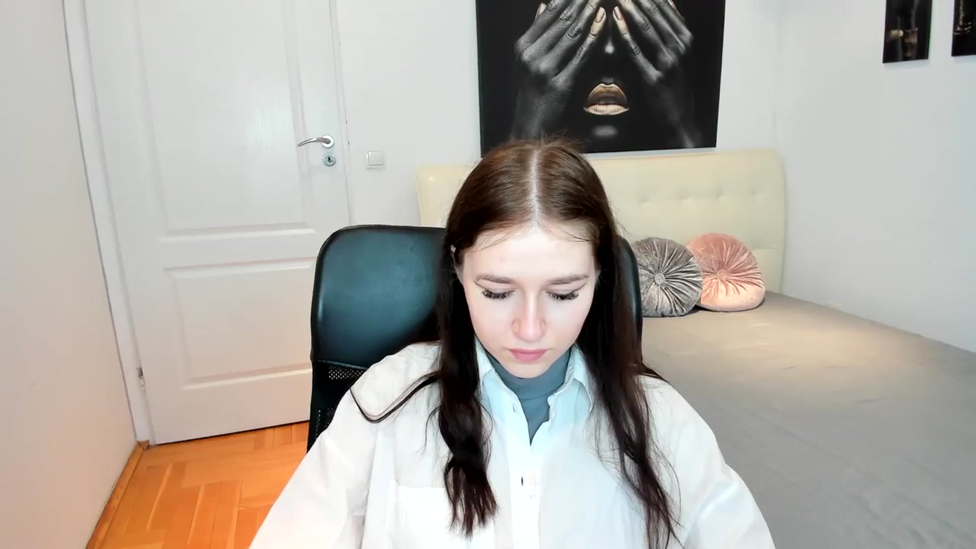 Gallery image thumbnail from SsweetPeaches's myfreecams stream on, 03/01/2024, 13:45 image 5 of 20