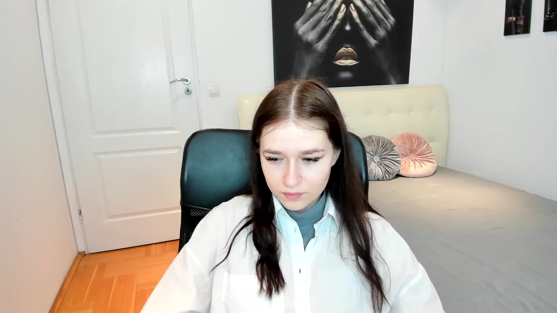 Gallery image thumbnail from SsweetPeaches's myfreecams stream on, 03/01/2024, 13:45 image 8 of 20