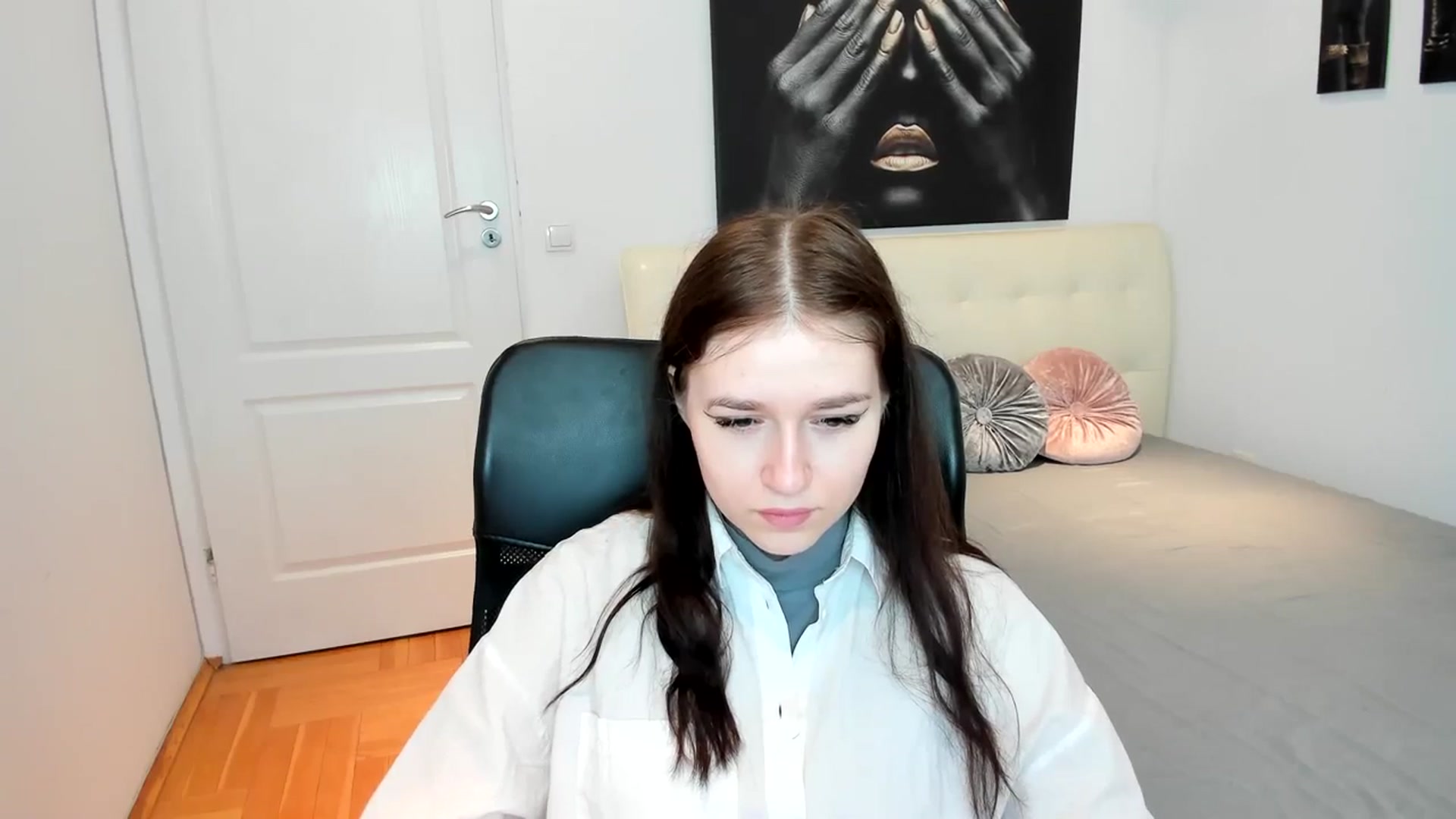 Gallery image thumbnail from SsweetPeaches's myfreecams stream on, 03/01/2024, 13:45 image 7 of 20
