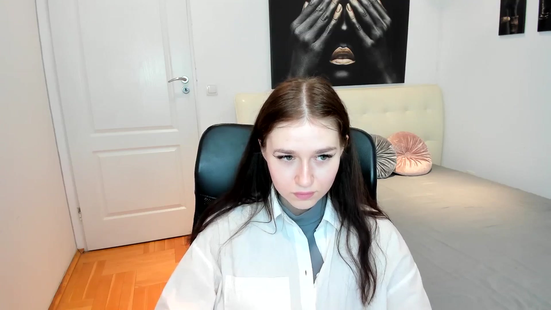 Gallery image thumbnail from SsweetPeaches's myfreecams stream on, 03/01/2024, 15:19 image 5 of 20