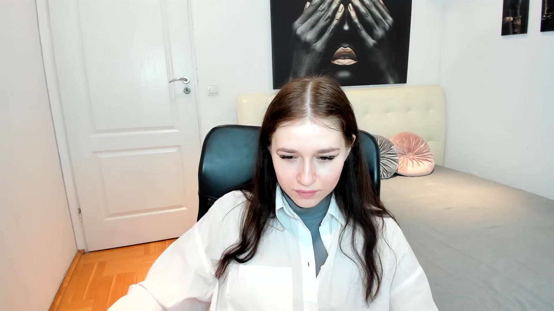 Gallery image thumbnail from SsweetPeaches's myfreecams stream on, 03/01/2024, 15:19 image 9 of 20