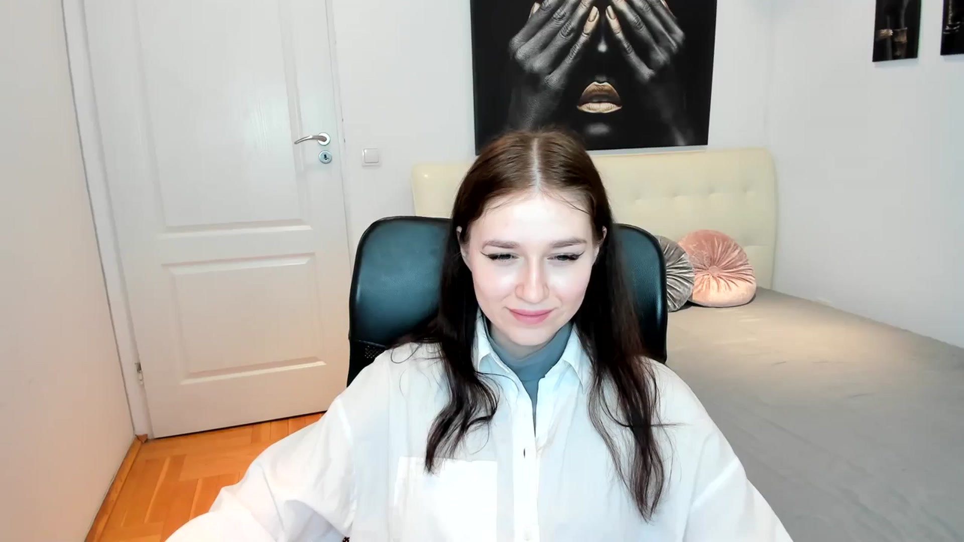 Gallery image thumbnail from SsweetPeaches's myfreecams stream on, 03/01/2024, 15:50 image 1 of 20