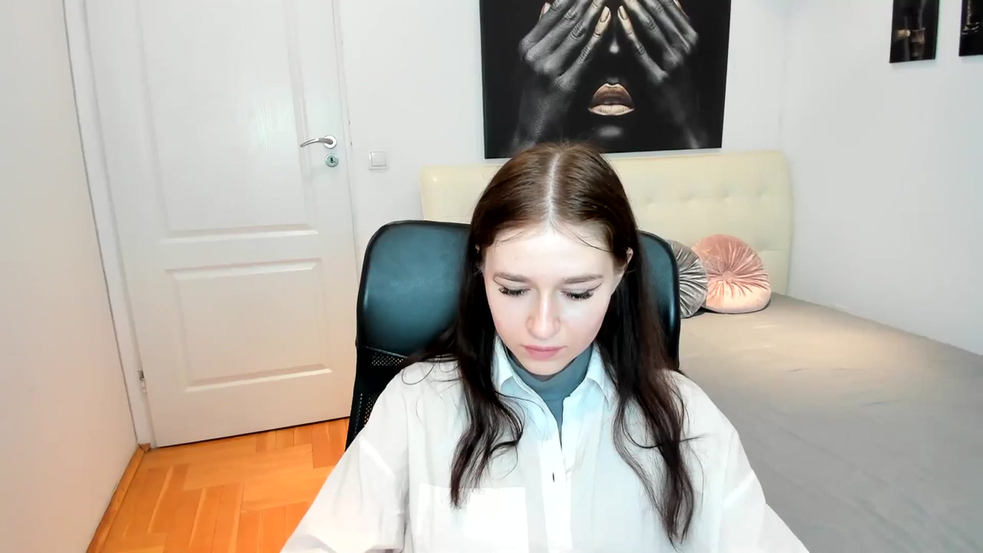 Gallery image thumbnail from SsweetPeaches's myfreecams stream on, 03/01/2024, 15:50 image 4 of 20