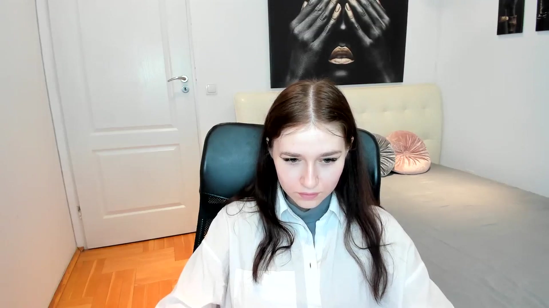 Gallery image thumbnail from SsweetPeaches's myfreecams stream on, 03/01/2024, 15:50 image 8 of 20
