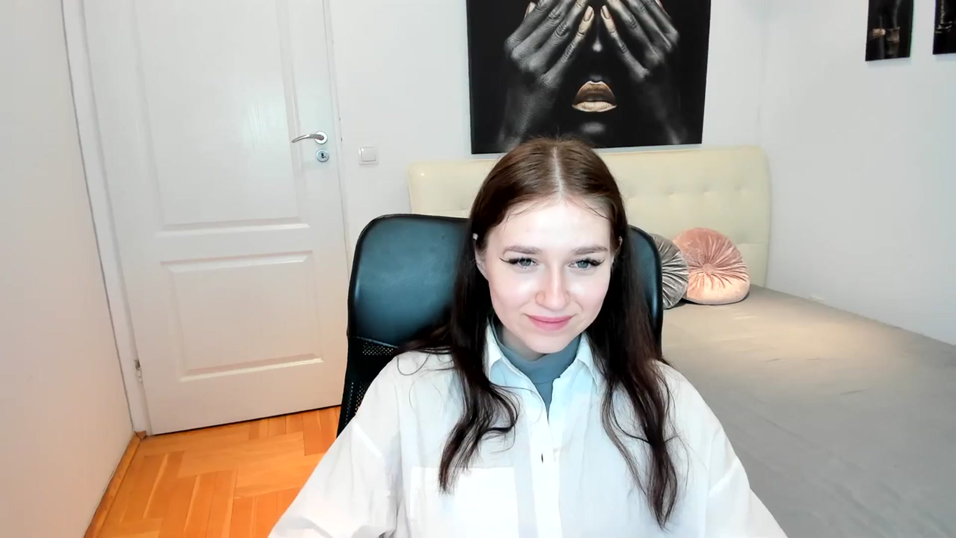 Gallery image thumbnail from SsweetPeaches's myfreecams stream on, 03/01/2024, 15:50 image 20 of 20