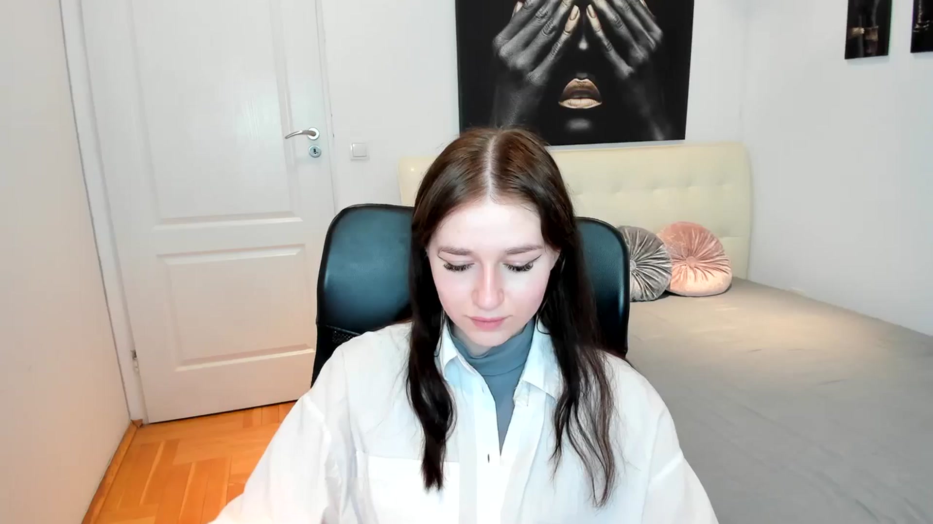 Gallery image thumbnail from SsweetPeaches's myfreecams stream on, 03/01/2024, 17:47 image 2 of 20