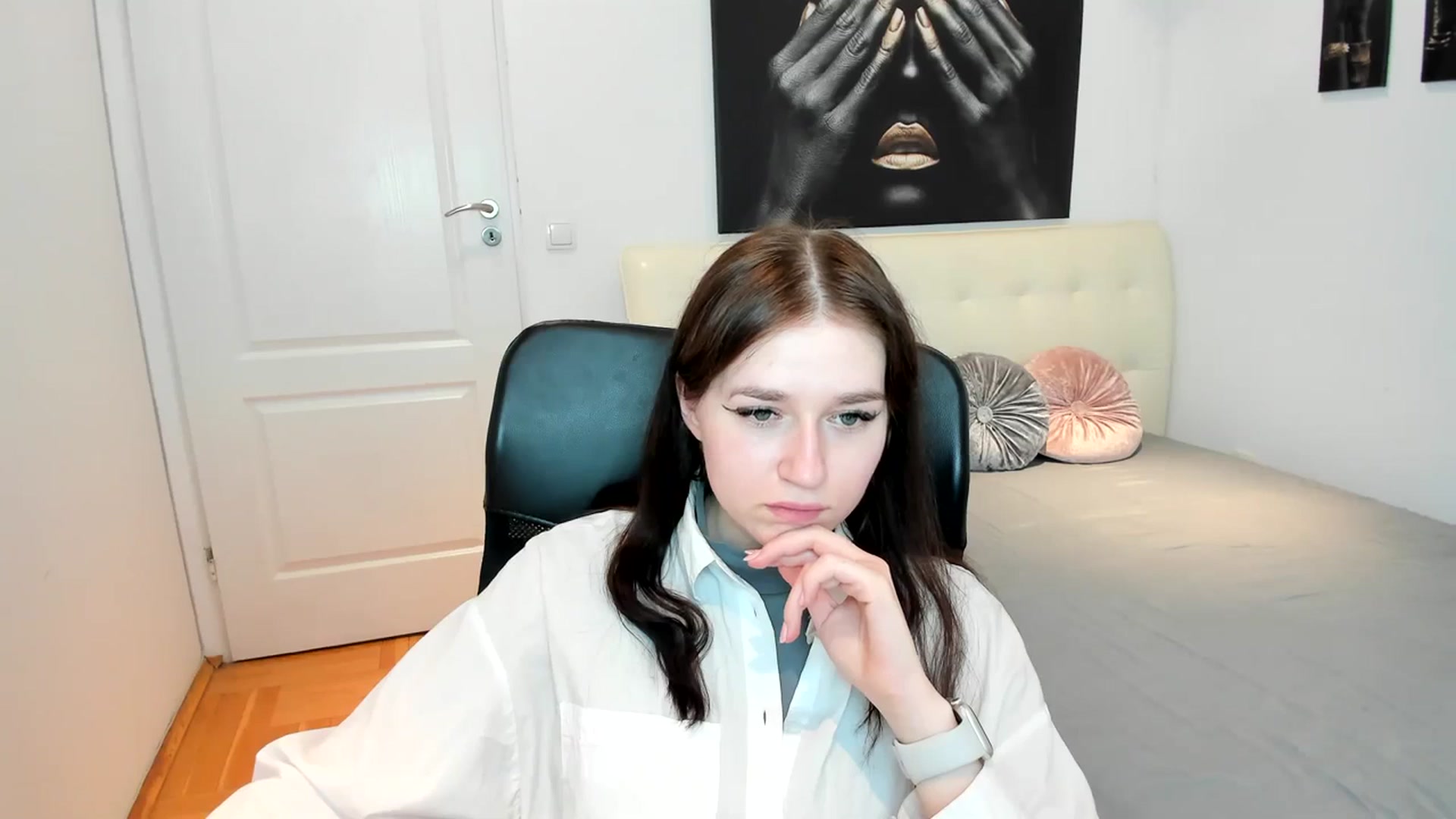 Gallery image thumbnail from SsweetPeaches's myfreecams stream on, 03/01/2024, 17:47 image 12 of 20