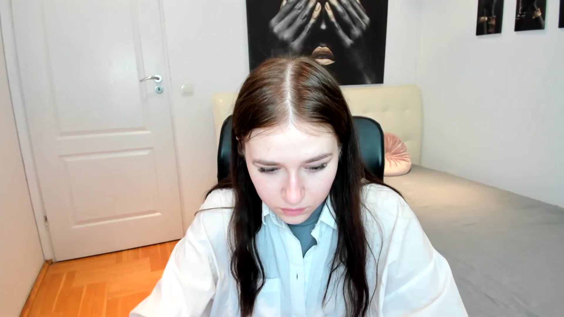 Gallery image thumbnail from SsweetPeaches's myfreecams stream on, 03/01/2024, 19:36 image 2 of 20