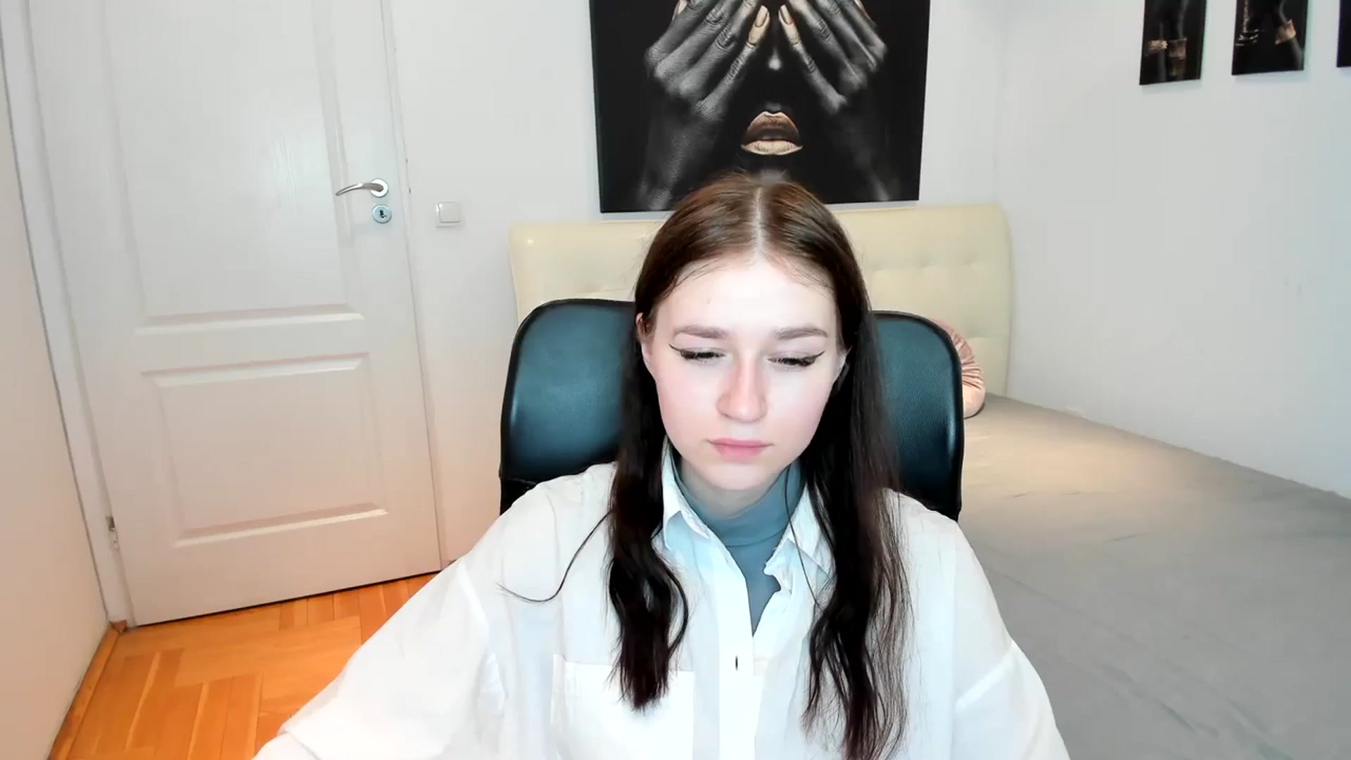 Gallery image thumbnail from SsweetPeaches's myfreecams stream on, 03/01/2024, 19:36 image 9 of 20