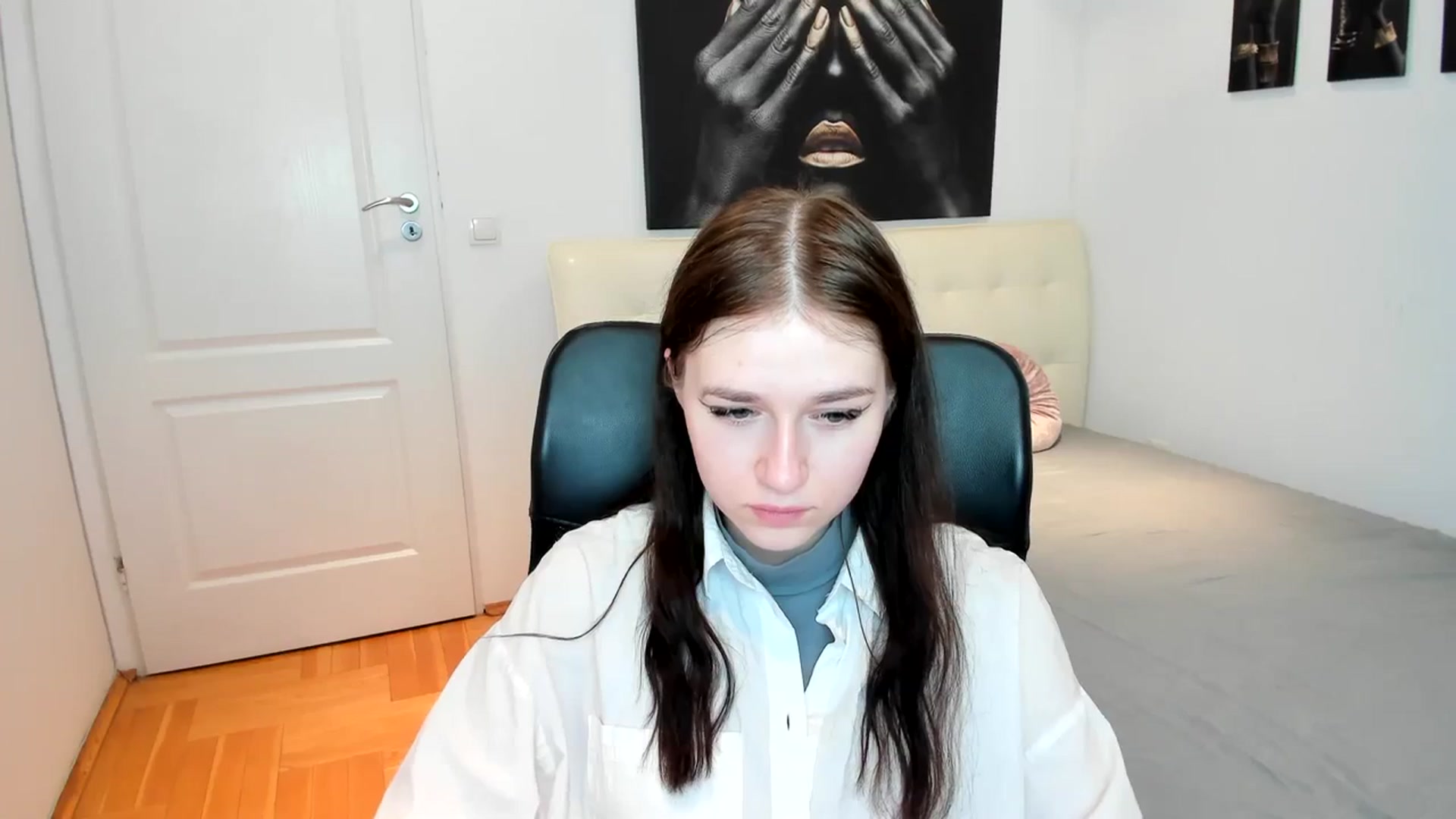 Gallery image thumbnail from SsweetPeaches's myfreecams stream on, 03/01/2024, 19:36 image 5 of 20