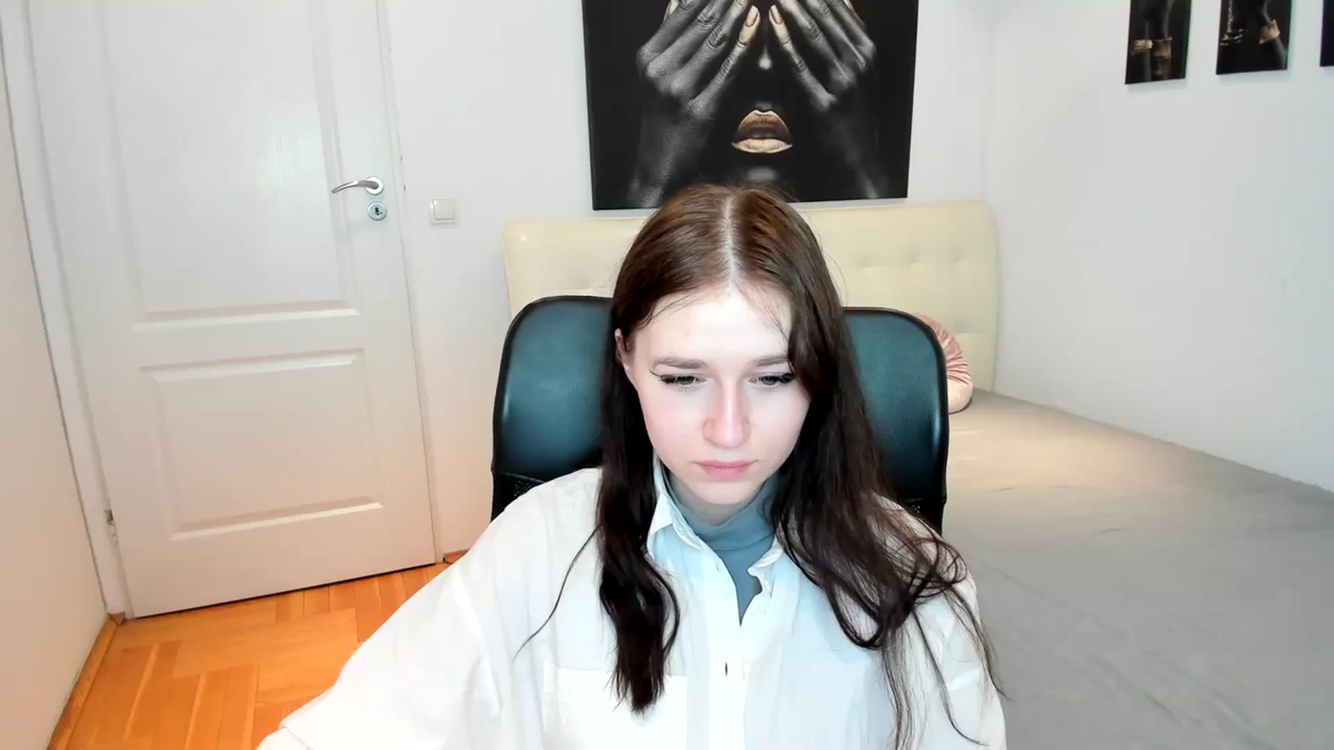 Gallery image thumbnail from SsweetPeaches's myfreecams stream on, 03/01/2024, 19:36 image 14 of 20
