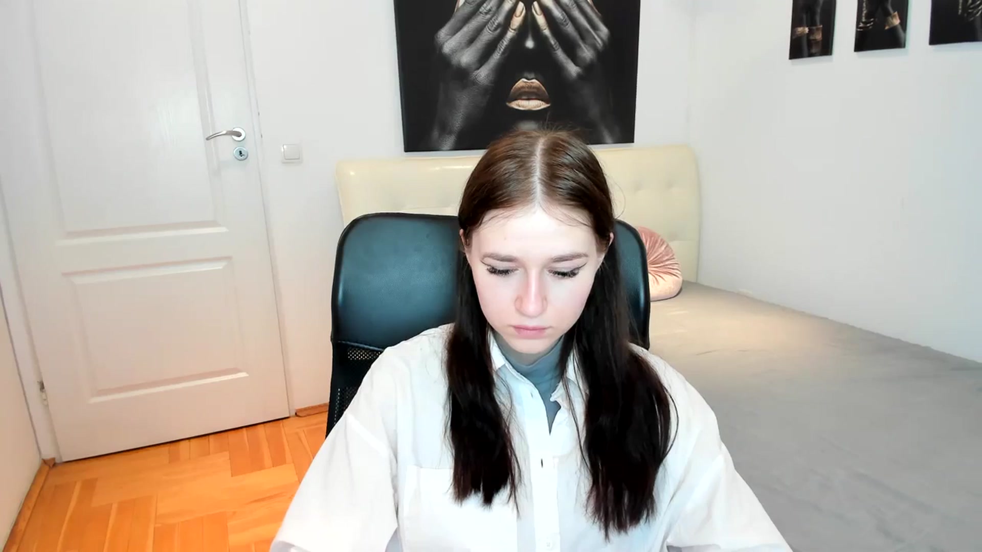Gallery image thumbnail from SsweetPeaches's myfreecams stream on, 03/01/2024, 20:13 image 2 of 20