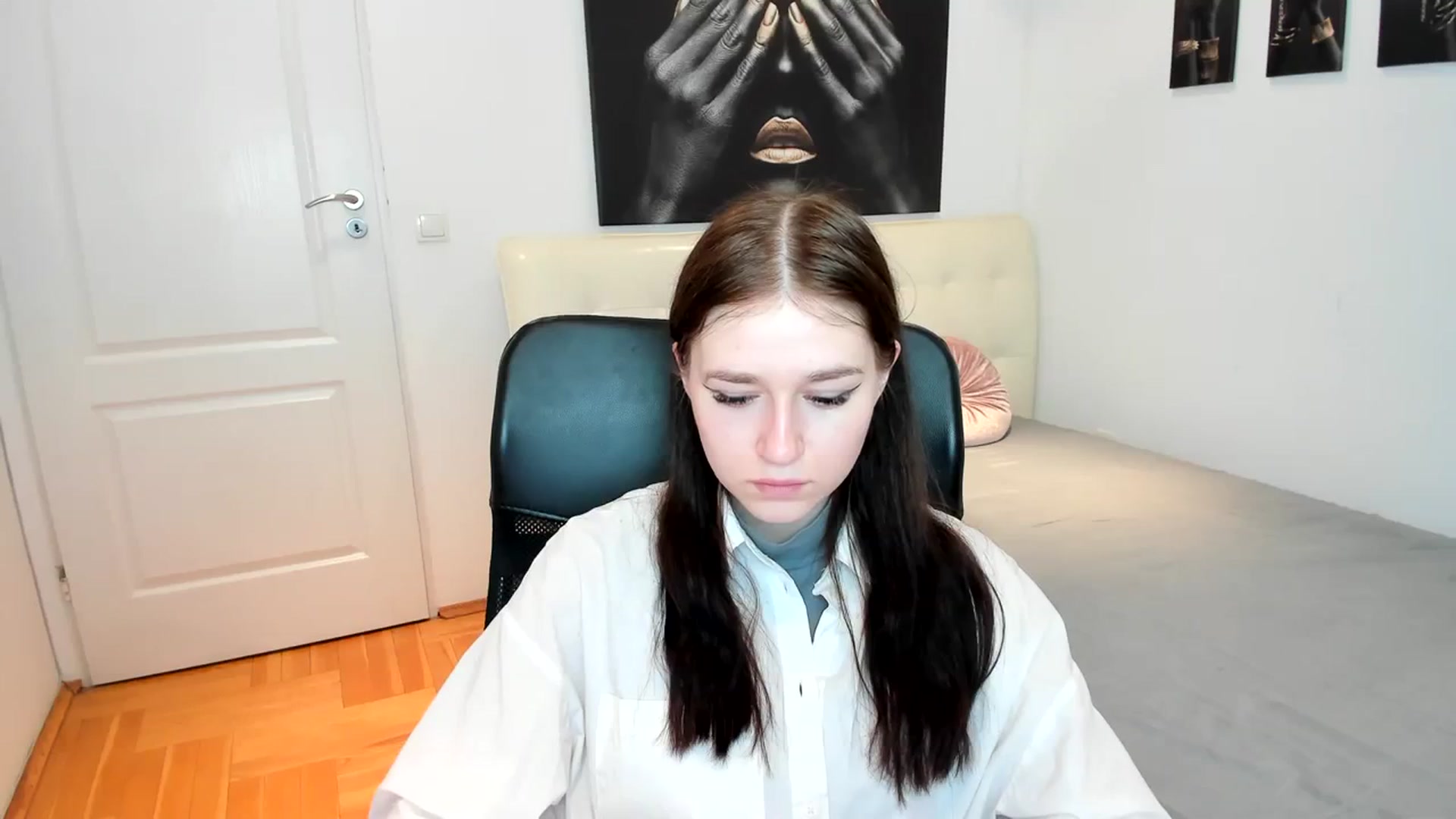 Gallery image thumbnail from SsweetPeaches's myfreecams stream on, 03/01/2024, 20:13 image 3 of 20
