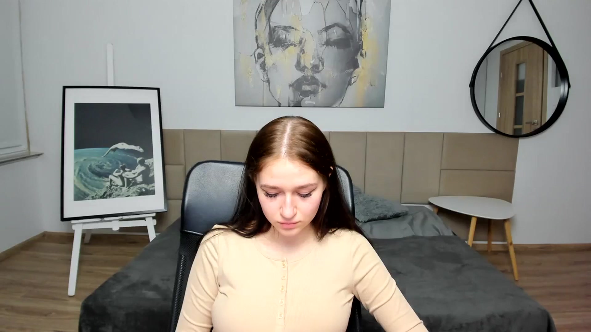 Gallery image thumbnail from SsweetPeaches's myfreecams stream on, 03/02/2024, 19:18 image 16 of 20