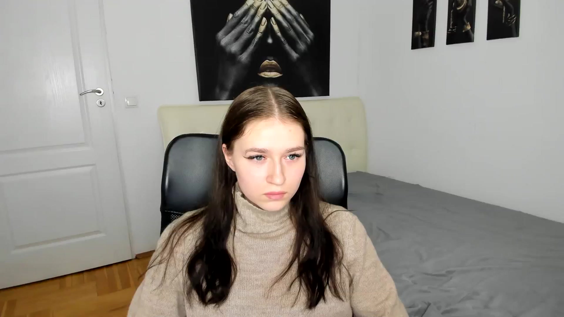 Gallery image thumbnail from SsweetPeaches's myfreecams stream on, 03/04/2024, 18:31 image 3 of 20