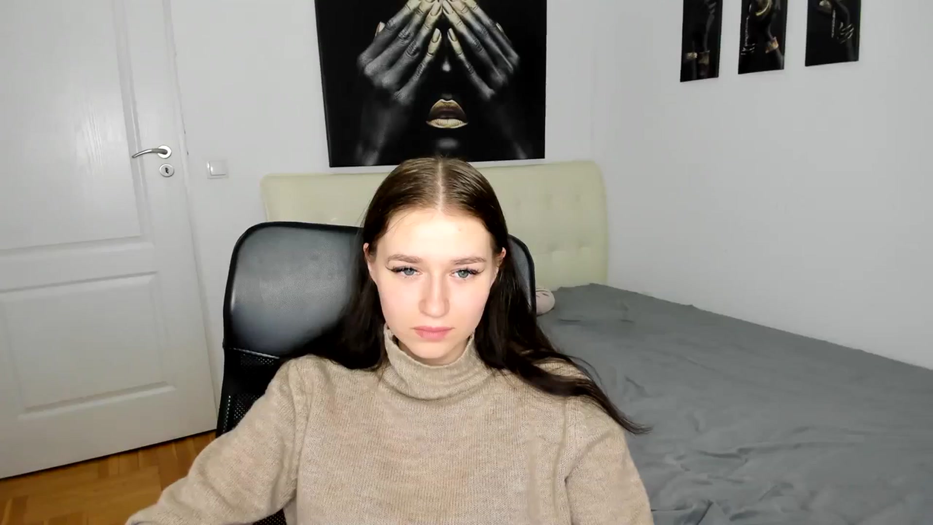 Gallery image thumbnail from SsweetPeaches's myfreecams stream on, 03/04/2024, 20:31 image 16 of 20
