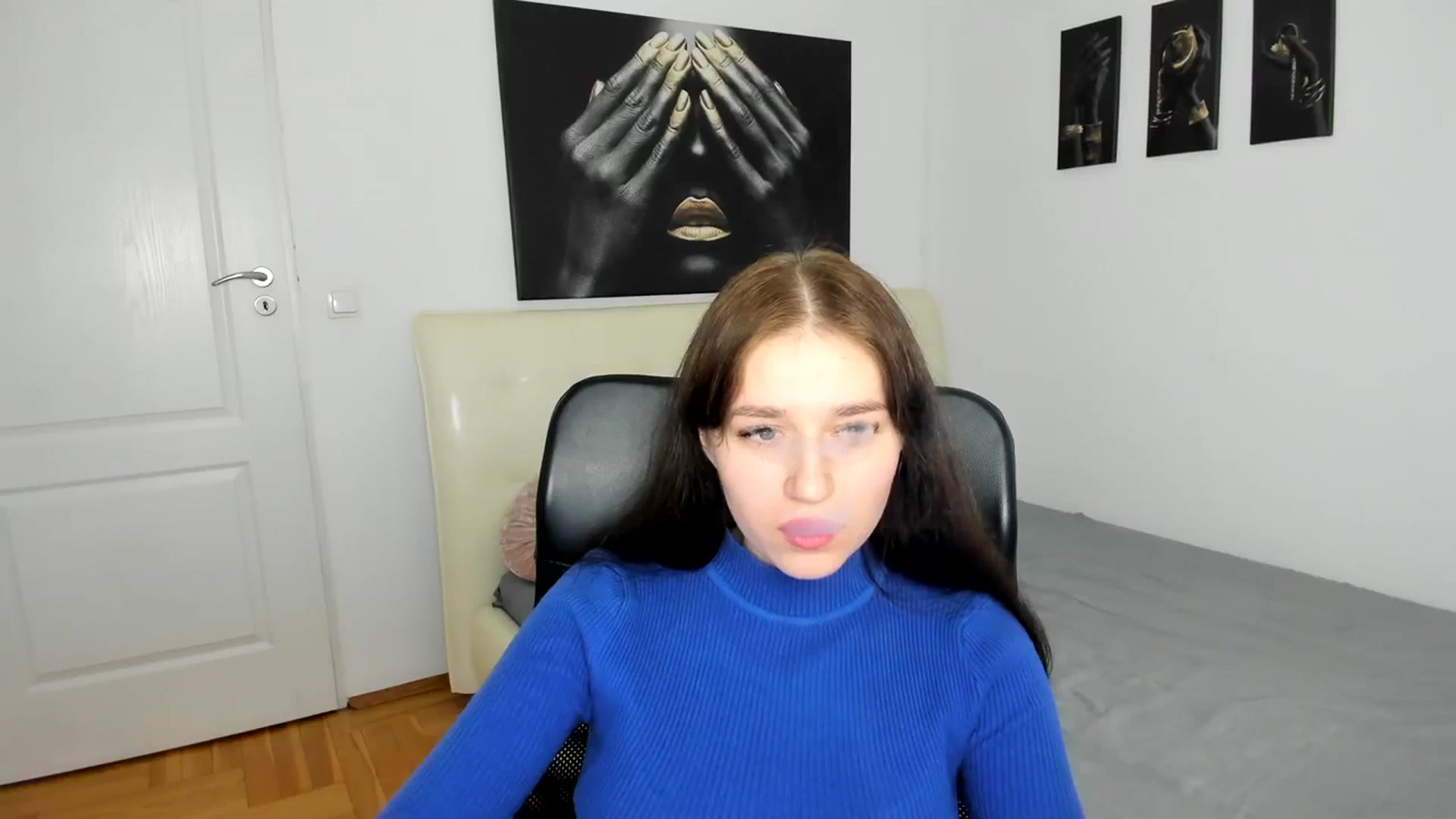 Gallery image thumbnail from SsweetPeaches's myfreecams stream on, 03/05/2024, 14:40 image 4 of 20