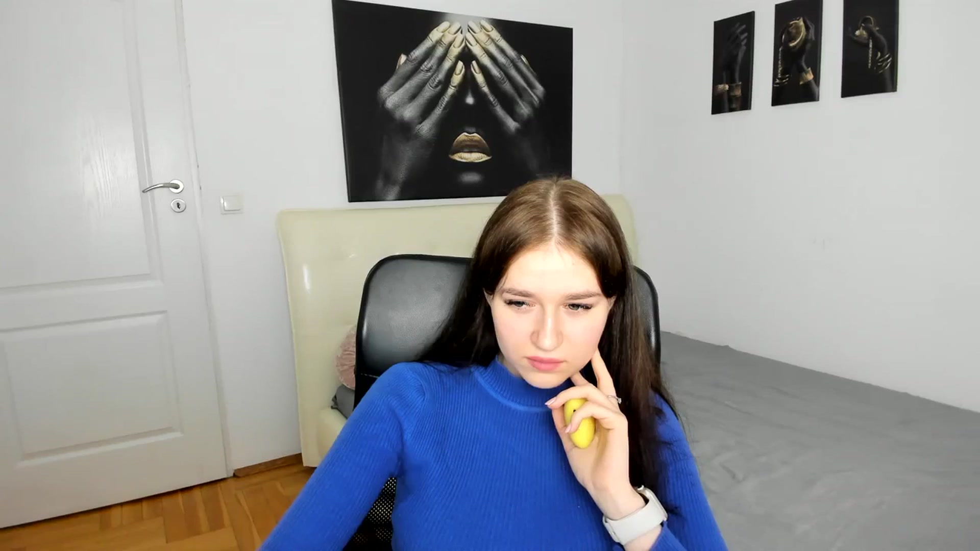 Gallery image thumbnail from SsweetPeaches's myfreecams stream on, 03/05/2024, 15:48 image 19 of 20