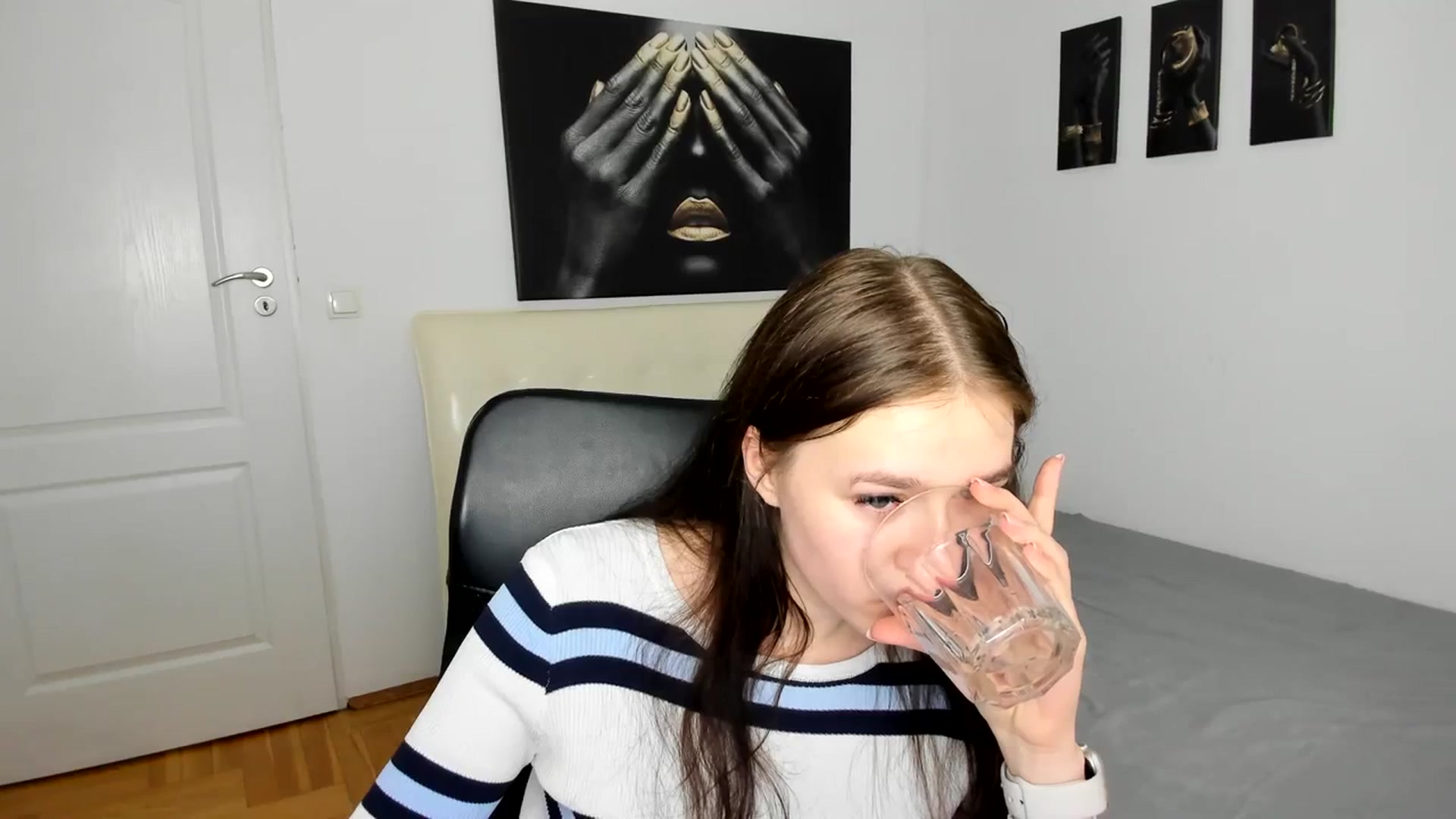 Gallery image thumbnail from SsweetPeaches's myfreecams stream on, 03/06/2024, 16:10 image 20 of 20