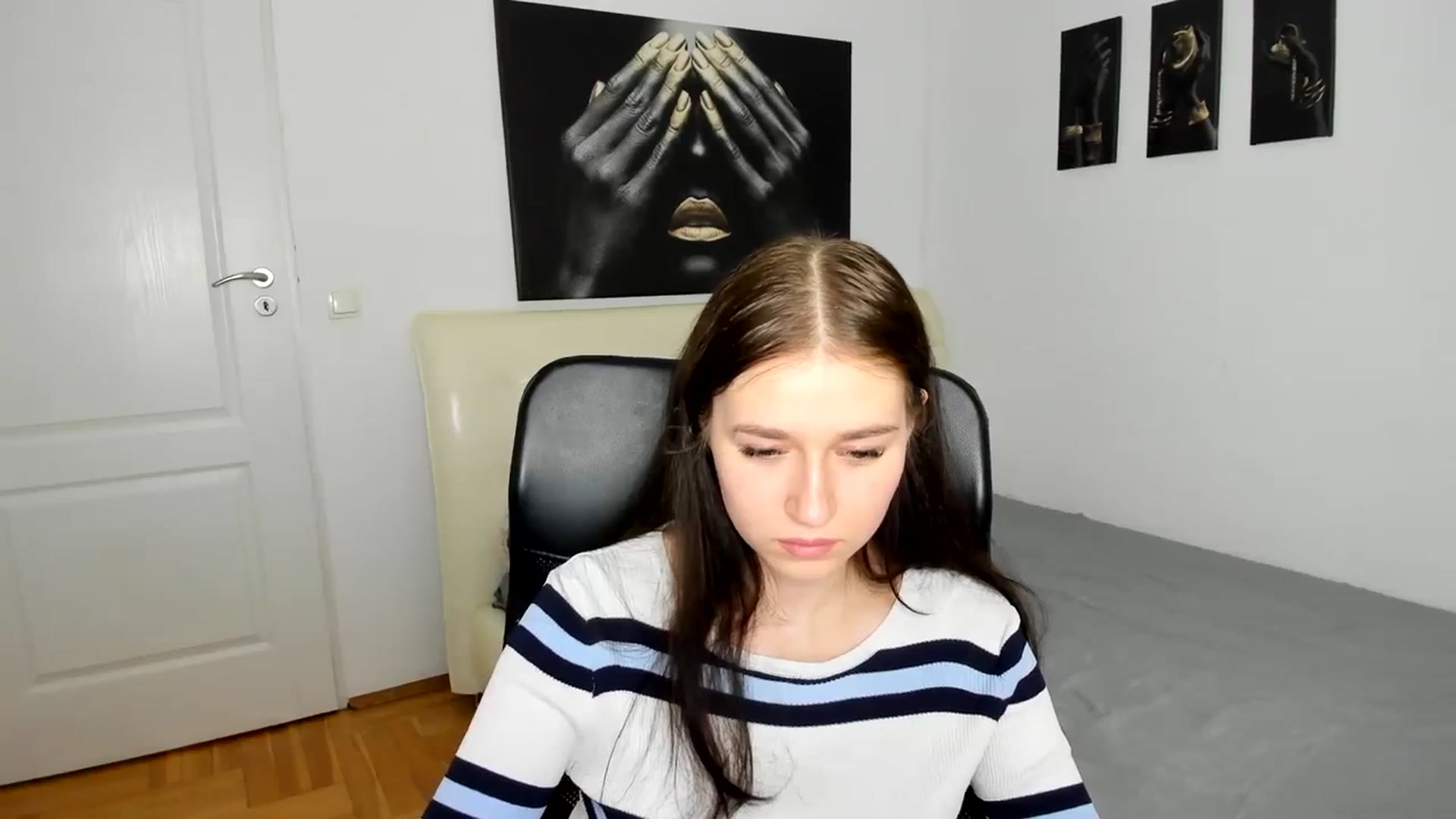 Gallery image thumbnail from SsweetPeaches's myfreecams stream on, 03/06/2024, 18:59 image 6 of 20