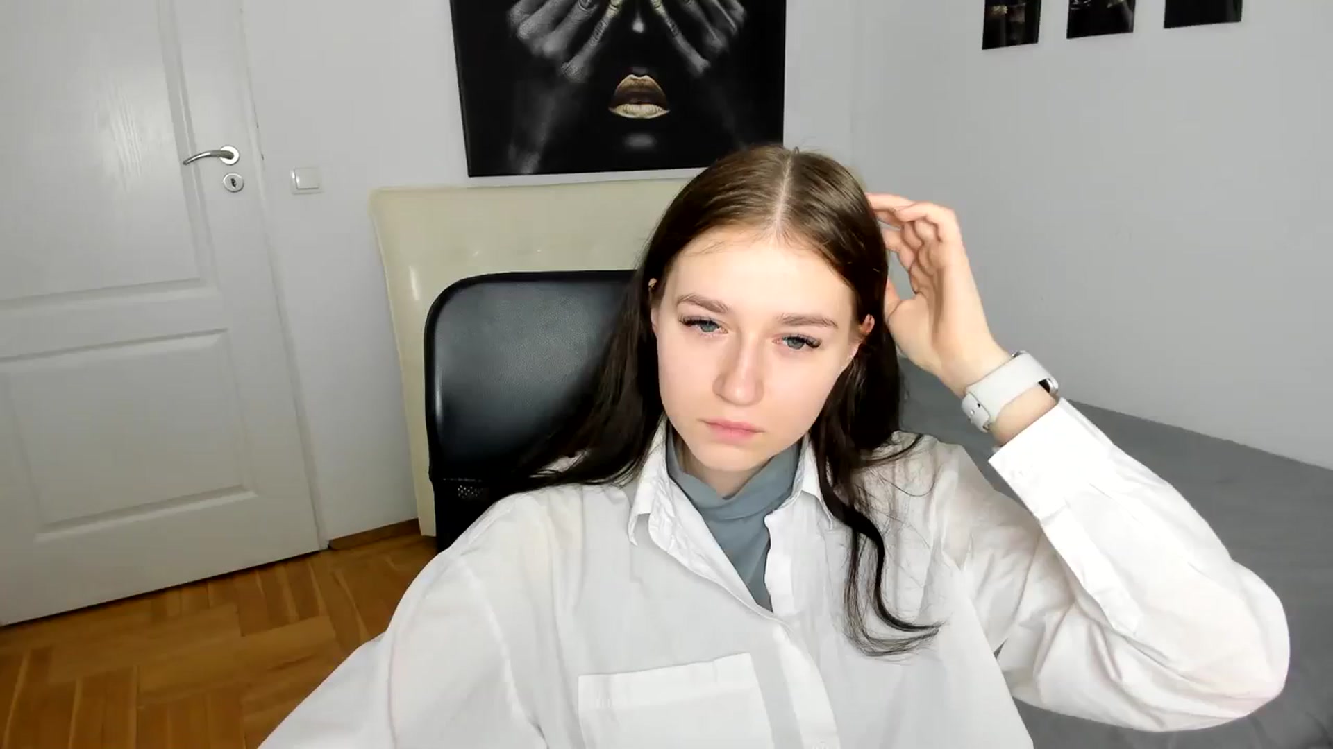 Gallery image thumbnail from SsweetPeaches's myfreecams stream on, 03/08/2024, 19:07 image 2 of 20